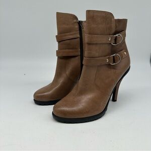 Me Too Women’s Banerjee-37 Brown High Heel Ankle Boots – Size 9 (brand new)
